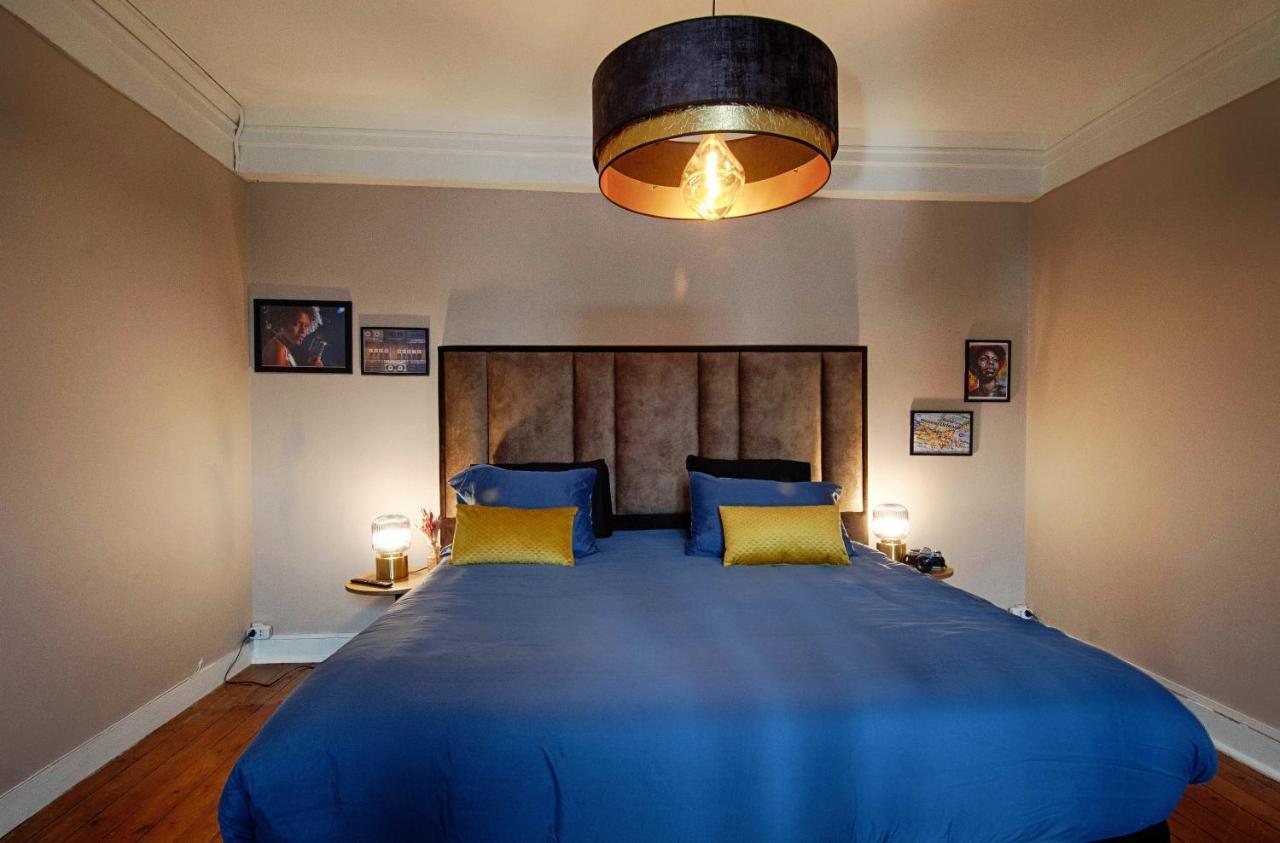 Sweet Nina Jazz Appartement Pour 5 Voyageurs, Situe A La Place De La Republique, Avec Parking Et Lit Queen Size Le Mans Luaran gambar