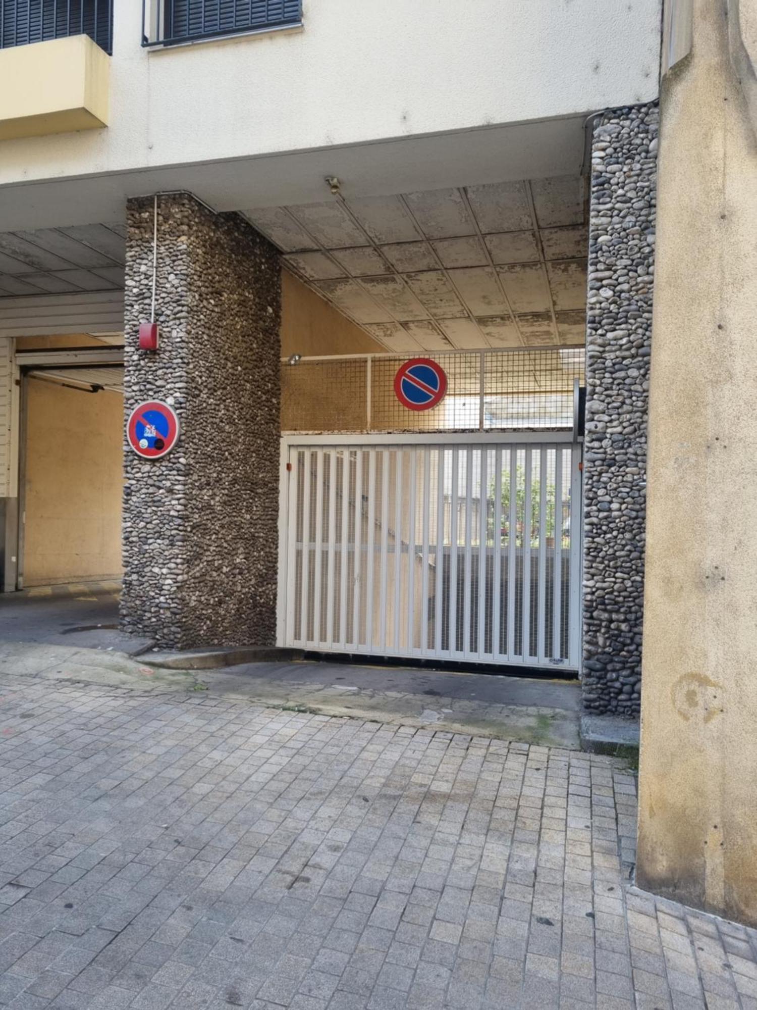 Sweet Nina Jazz Appartement Pour 5 Voyageurs, Situe A La Place De La Republique, Avec Parking Et Lit Queen Size Le Mans Luaran gambar